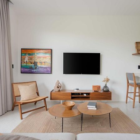 Stylish And Peaceful Jungle Studio At 525 툴룸 외부 사진