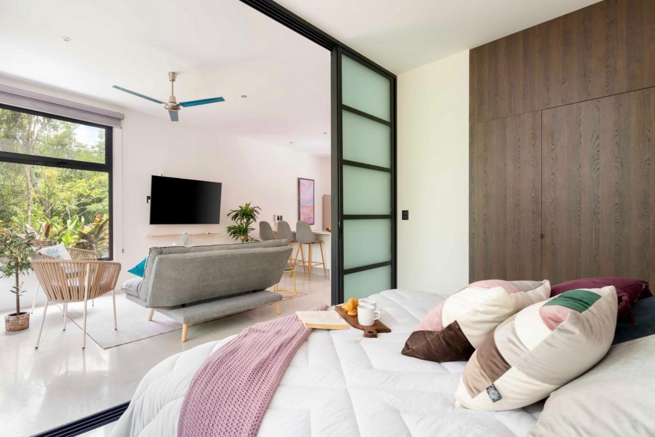 Stylish And Peaceful Jungle Studio At 525 툴룸 외부 사진