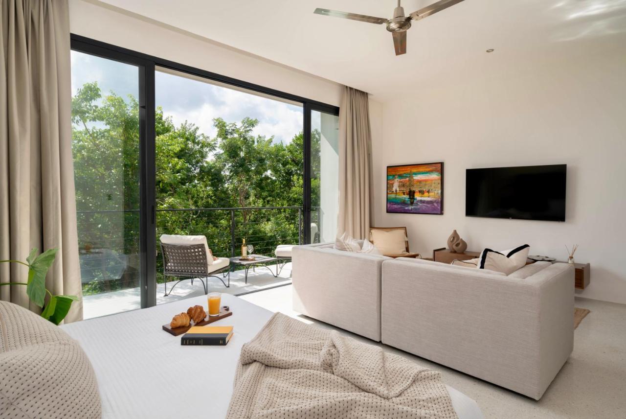Stylish And Peaceful Jungle Studio At 525 툴룸 외부 사진