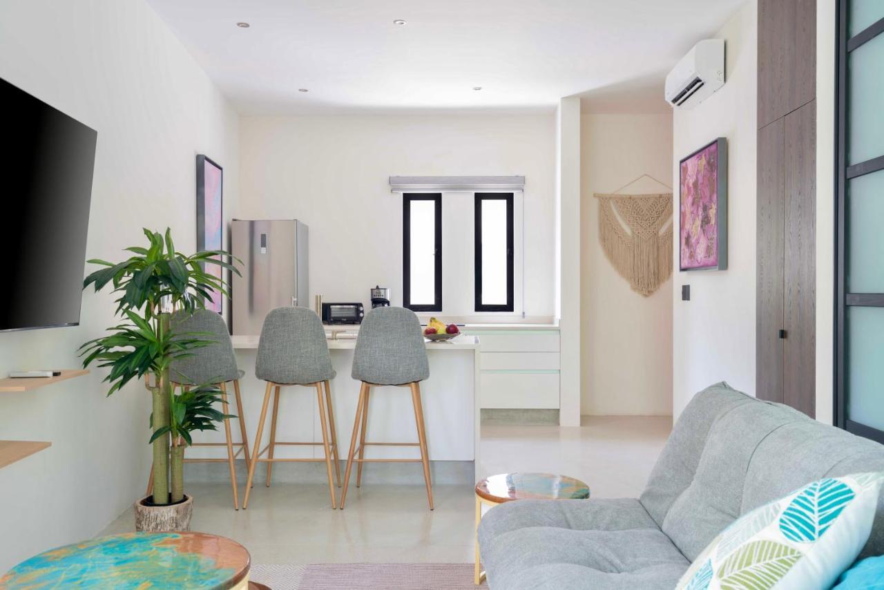 Stylish And Peaceful Jungle Studio At 525 툴룸 외부 사진