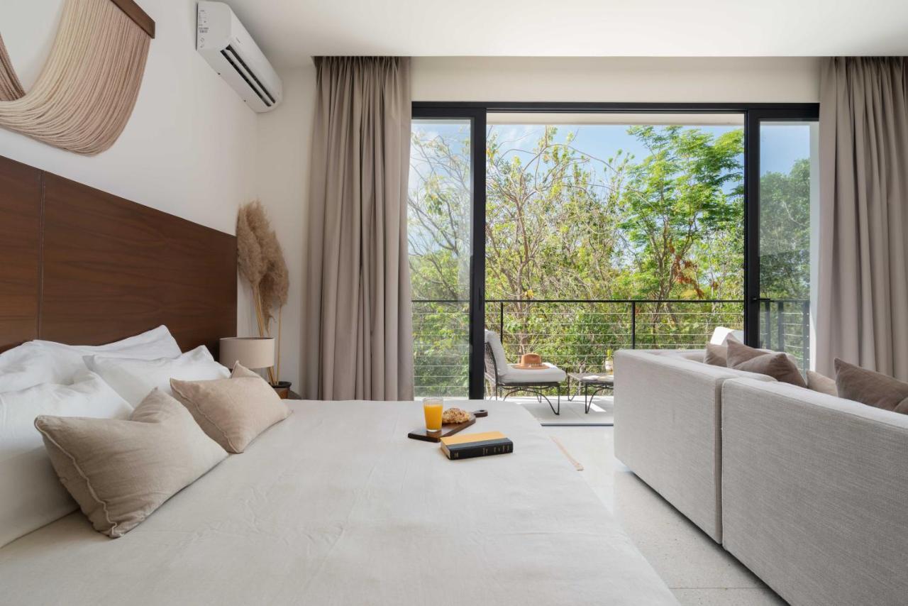 Stylish And Peaceful Jungle Studio At 525 툴룸 외부 사진